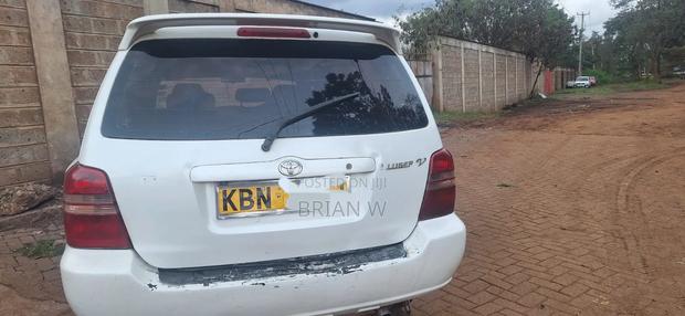 Toyota Kluger 2006 White