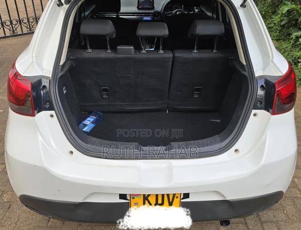 Mazda Demio 2018 White