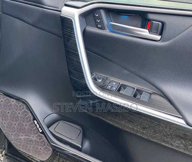 Toyota RAV4 2020 Gray