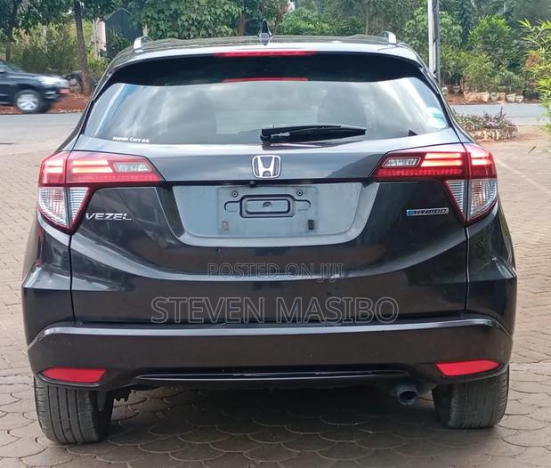 Honda Vezel 1.5 Hybrid 2WD 2018 Black