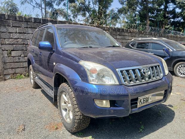 Toyota Land Cruiser Prado 2005 Blue