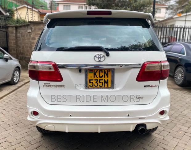 Toyota Fortuner 3.0 D AWD 2010 Pearl