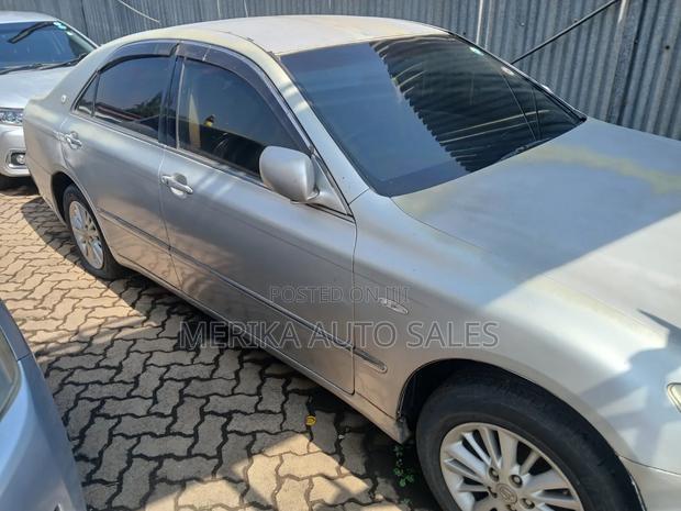 Toyota Crown Royale 2005 Silver