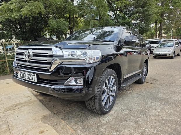 Toyota Land Cruiser 4.6 V8 ZX 2016 Black
