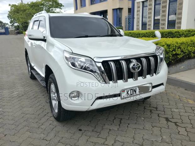 Toyota Land Cruiser Prado 2016 White