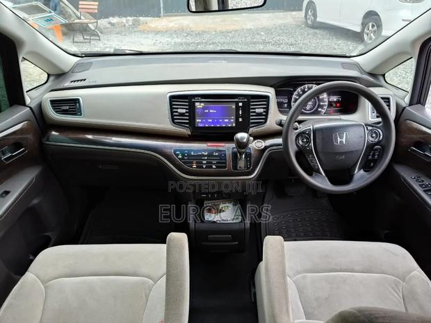 Honda Odyssey 2012 Pearl