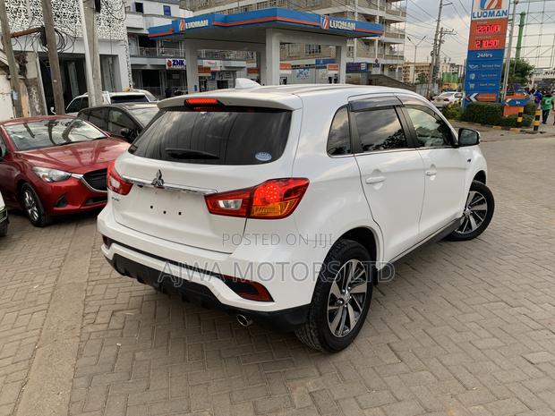 Mitsubishi RVR 2019 White