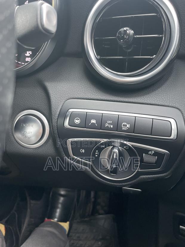 Mercedes-Benz GLC-Class GLC250 Sport Utility 4-Door (2.0L, 4cyl Turbo)