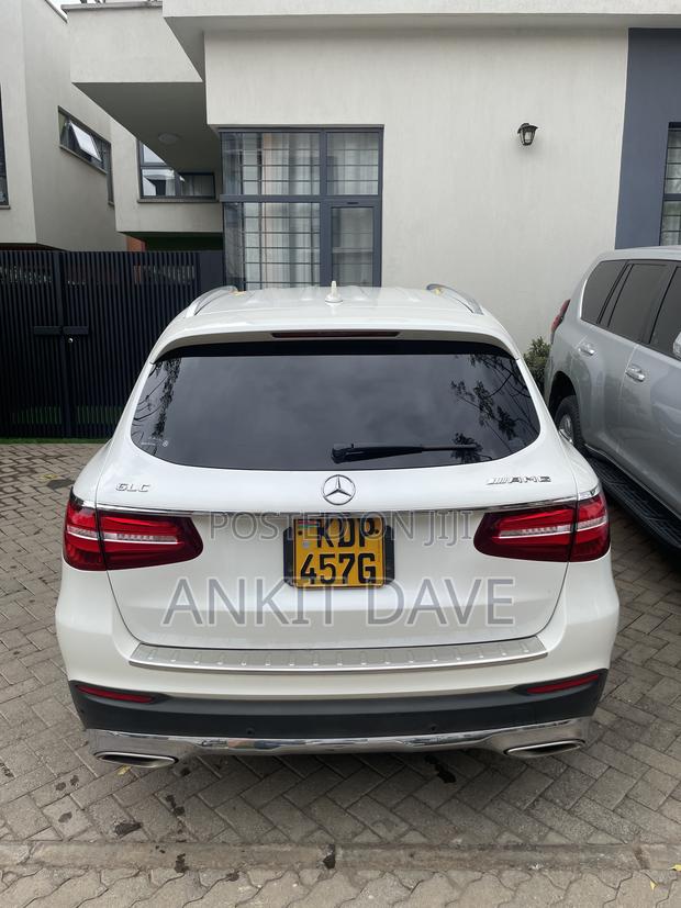 Mercedes-Benz GLC-Class GLC250 Sport Utility 4-Door (2.0L, 4cyl Turbo)