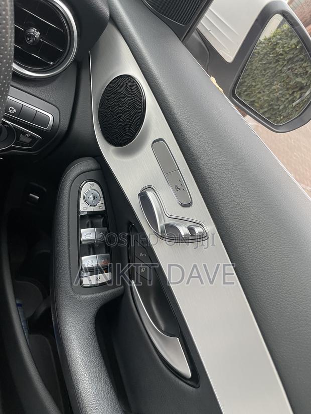 Mercedes-Benz GLC-Class GLC250 Sport Utility 4-Door (2.0L, 4cyl Turbo)