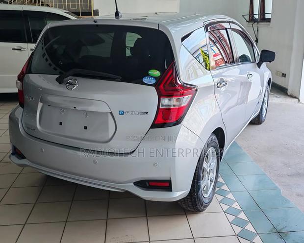 Nissan Note 2019 Silver