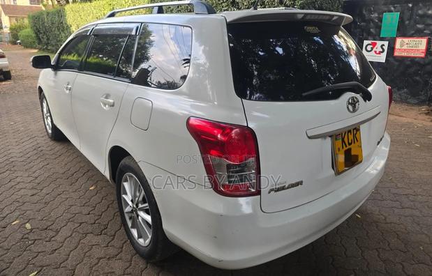 Toyota Corolla Fielder 2012 White