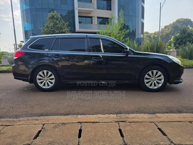 Subaru Legacy 2012 Black