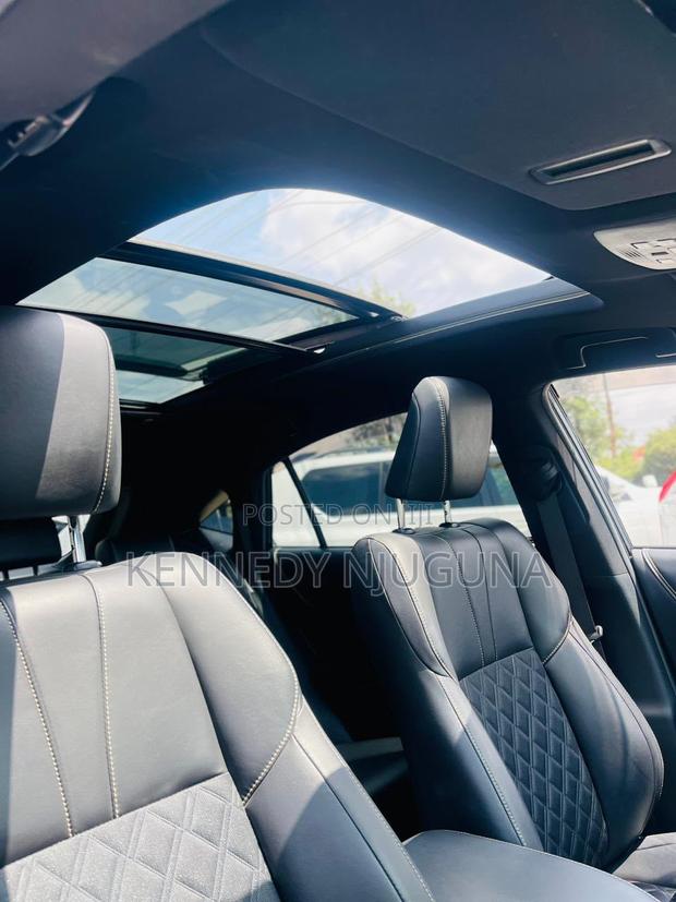 Toyota Harrier 2.0 2018 White