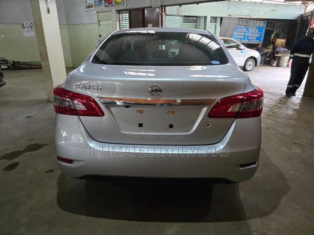 Nissan Sylphy 2018 Silver