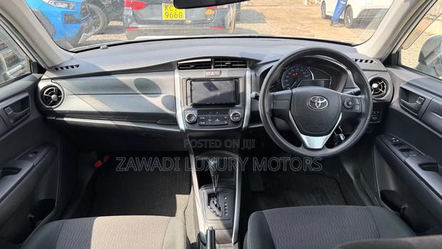 Toyota Corolla Fielder 2019 Pearl