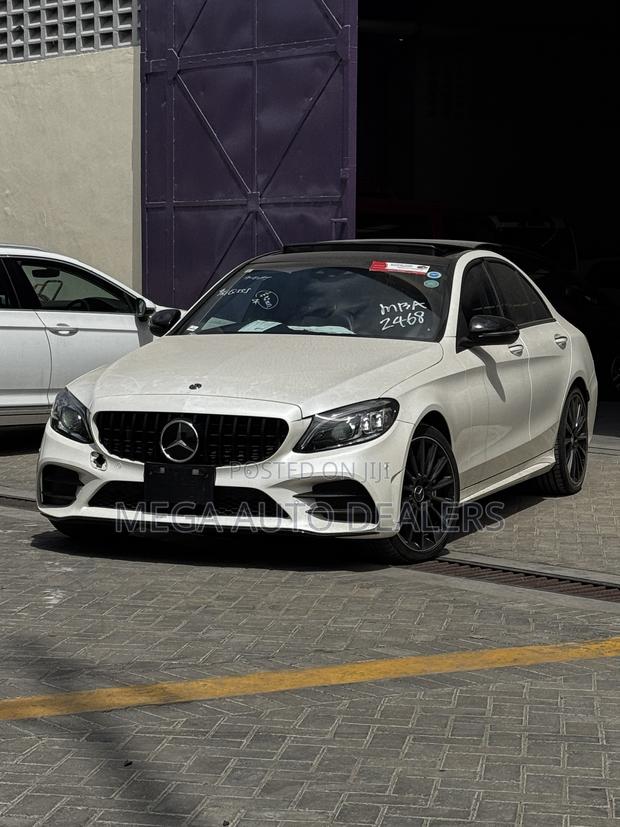 Mercedes-Benz C200 2019 White