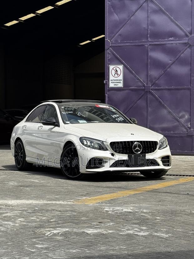 Mercedes-Benz C200 2019 White