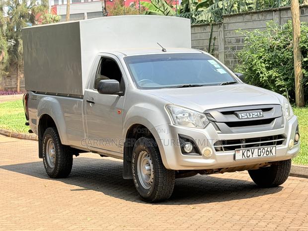Isuzu D-MAX 2020 Silver