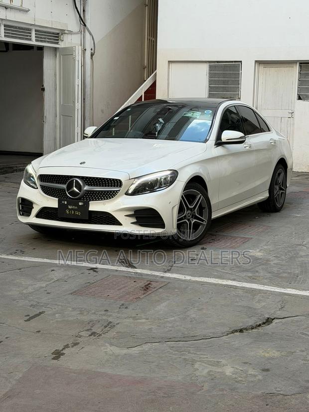 Mercedes-Benz C200 2019 White