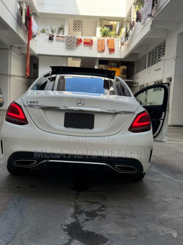 Mercedes-Benz C200 2019 White