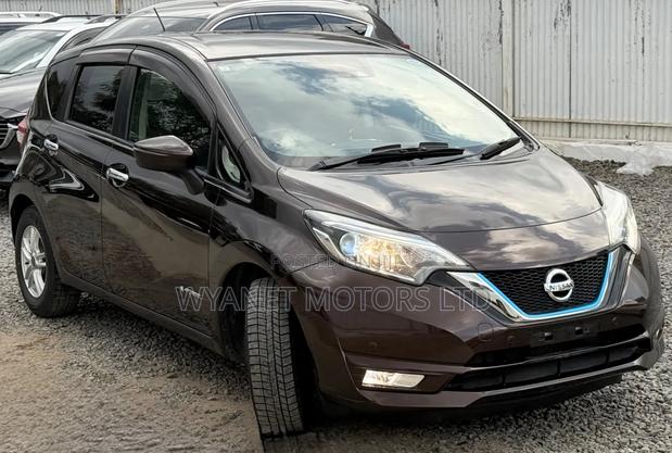 Nissan Note 2019 Maroon