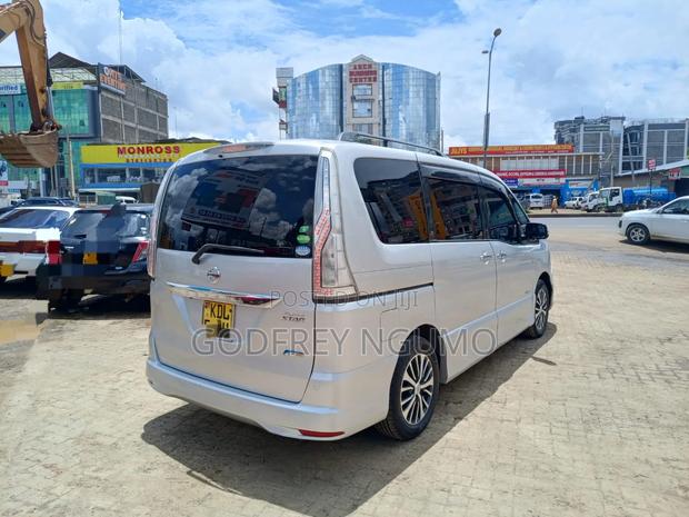 Nissan Advan 2015 Silver