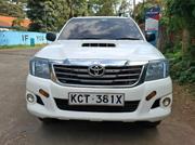 Toyota Hilux 2012 White for sale