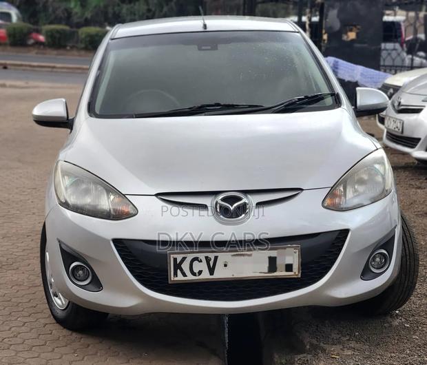 Mazda Demio 2012 Silver