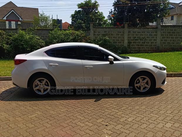 Mazda Axela 2015 White