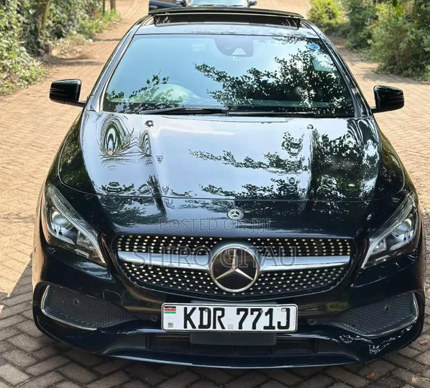 Mercedes-Benz C180 2017 Black