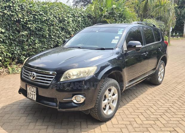 Toyota Vanguard 2013 Black