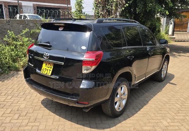 Toyota Vanguard 2013 Black