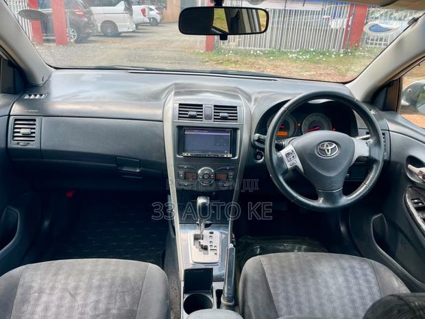 Toyota Corolla Fielder 1.8 Petrol FWD 2011 Silver