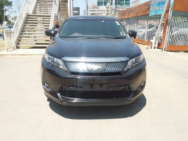 Toyota Harrier 2.0 2017 Black