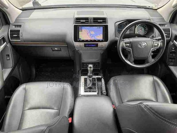 Toyota Land Cruiser Prado 2.8 2020 Black