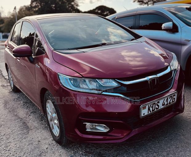 Honda Fit 2017 Pink