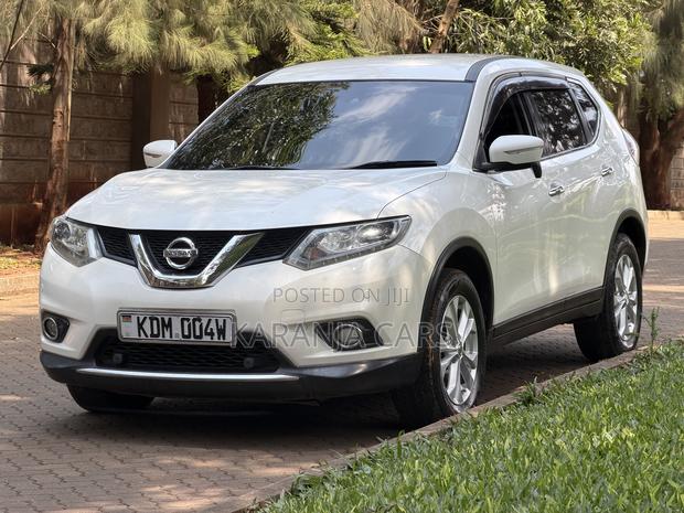 Nissan X-Trail 2.0 Petrol FWD 2016 White
