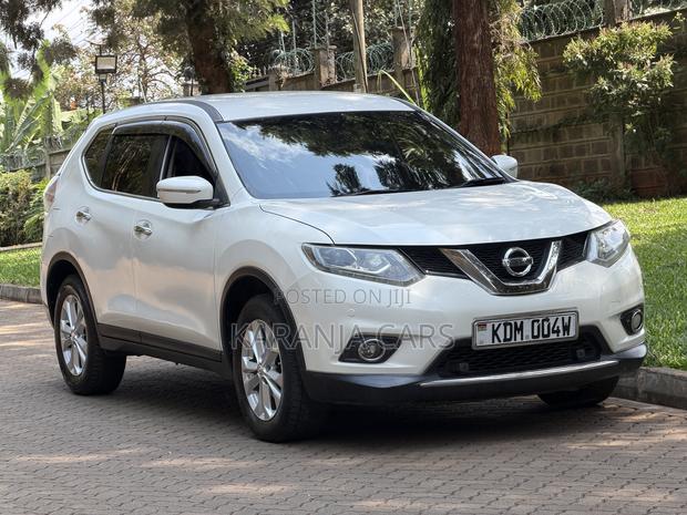 Nissan X-Trail 2.0 Petrol FWD 2016 White