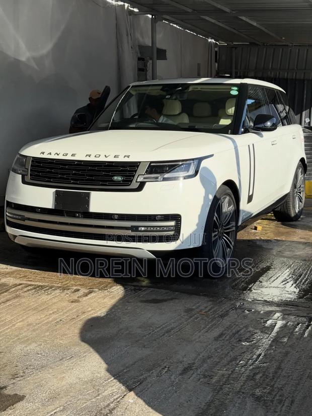 Land Rover Range Rover Vogue 2023 White