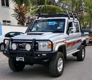 Toyota Land Cruiser 2019 Off white for sale