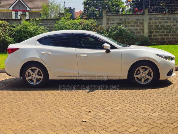 Mazda Axela 2015 White