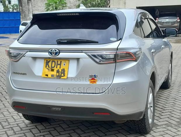 Toyota Harrier 2017 Silver
