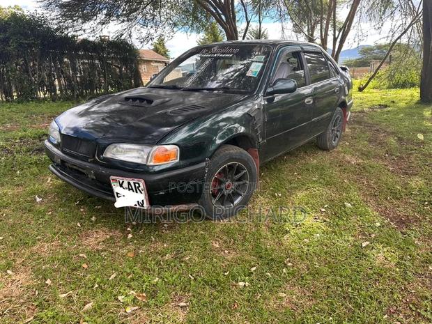 Toyota Corolla 1996 Green