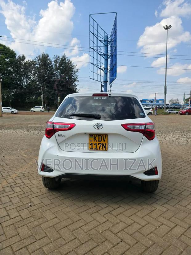Toyota Vitz 2018 White