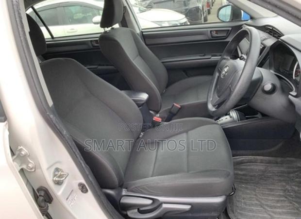 Toyota Axio 2021 Off white