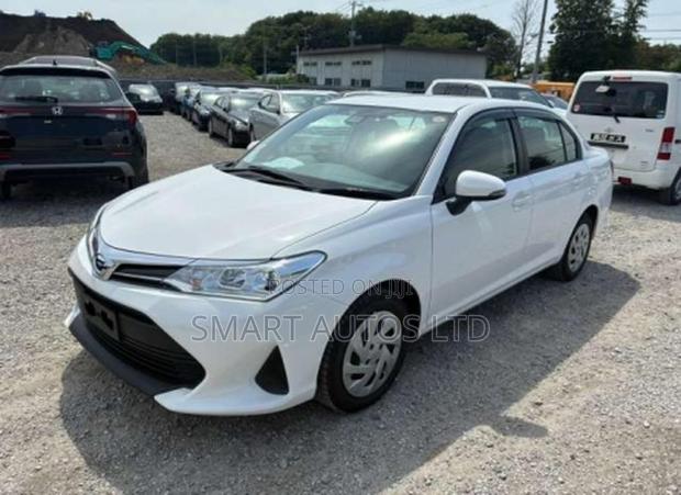 Toyota Axio 2021 Pearl