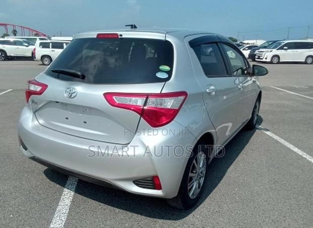 Toyota Vitz 2019 Silver