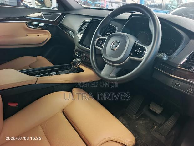 Volvo XC90 2019 White