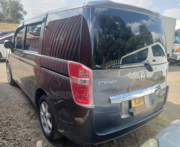 Honda Stepwgn 2014 Silver
